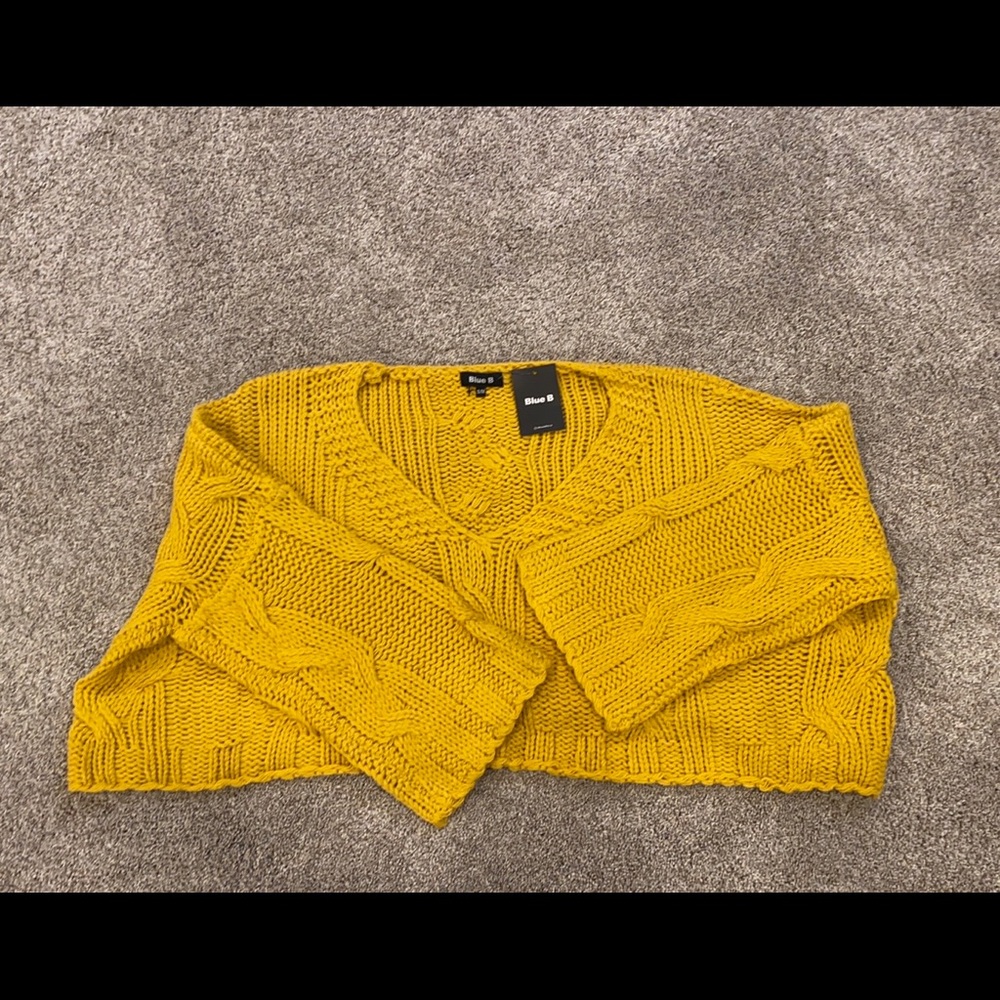 Crop sweater